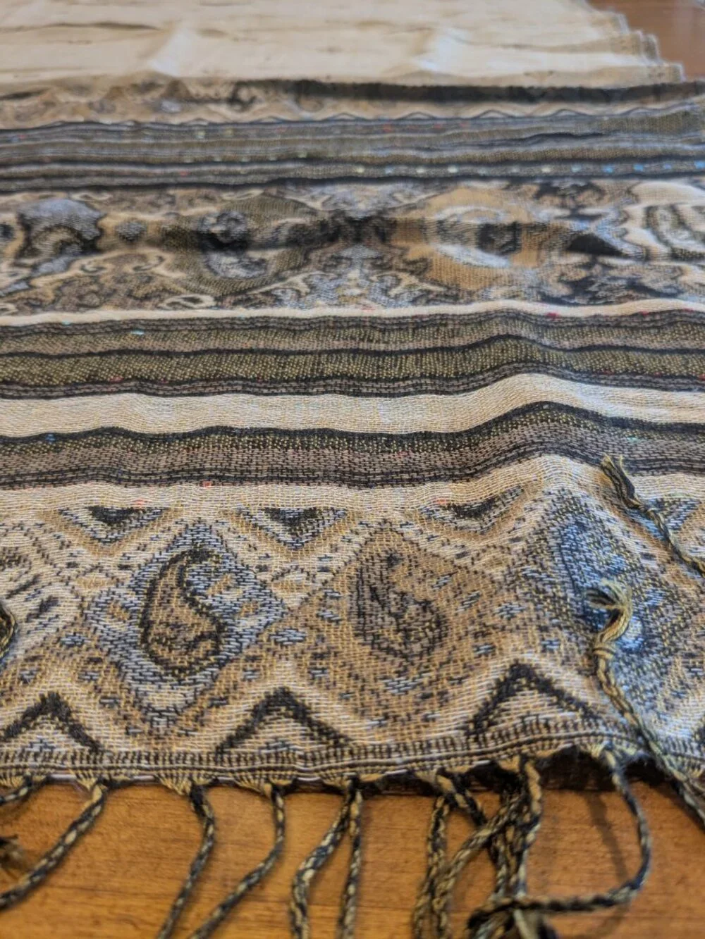 Pashmina Scarf Shawl Wrap Metallic Gold Beige Paisley Jacquard Fringe Evening